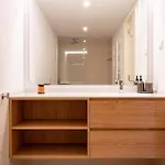Stylish 2br In Leca With Ac By Lovelystay 레카다팔메이라