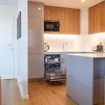 Stylish 2br In Leca With Ac By Lovelystay 아파트 *