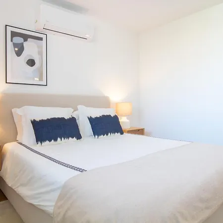 아파트 Stylish 2br In Leca With Ac By Lovelystay *