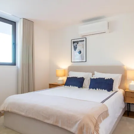 Stylish 2br In Leca With Ac By Lovelystay 아파트