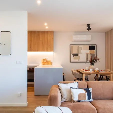 Stylish 2br In Leca With Ac By Lovelystay Леса-да-Палмейра