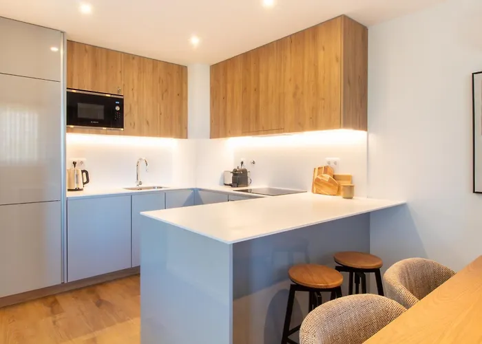 Stylish 2br In Leca With Ac By Lovelystay