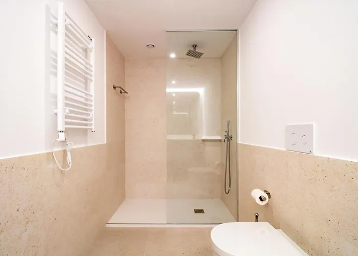 Stylish 2br In Leca With Ac By Lovelystay