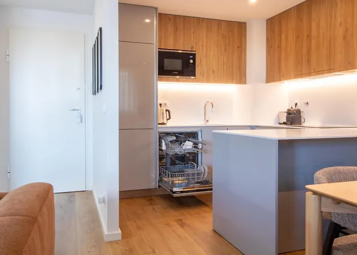 Stylish 2br In Leca With Ac By Lovelystay Apartment *